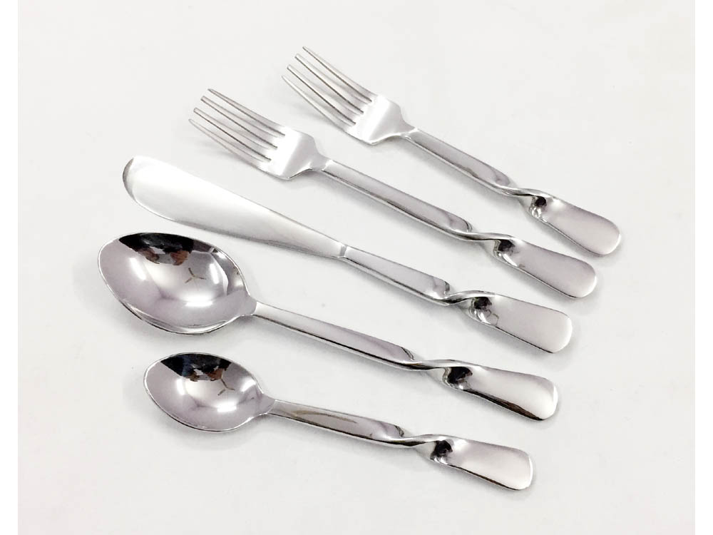 Twist Flatware S/5